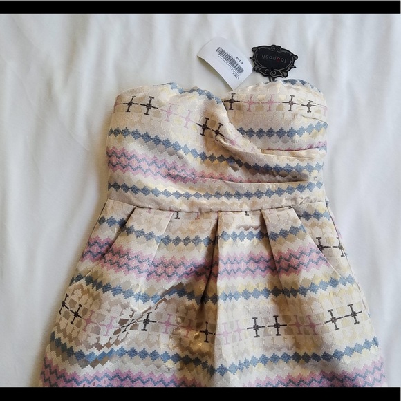 Gorgeous strapless dress! - Picture 2 of 3